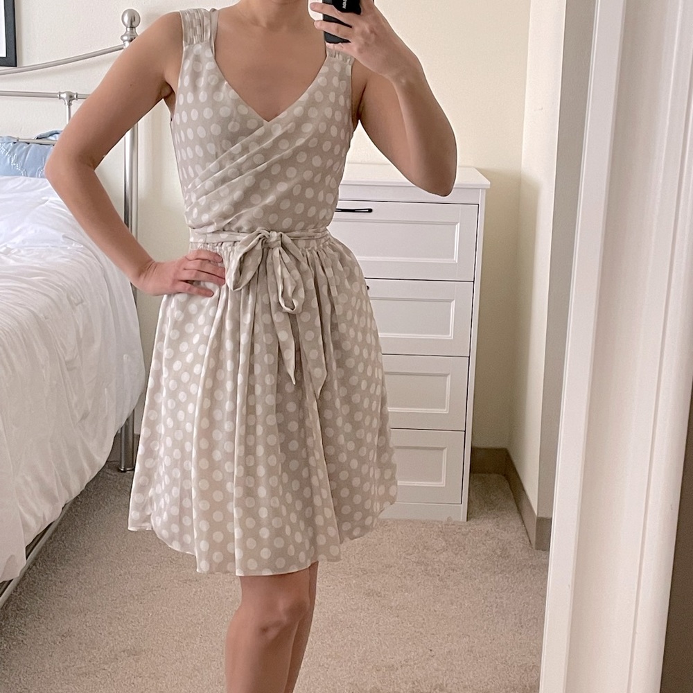 EXPRESS beige cream and white polka dot summer wrap dress Size 4